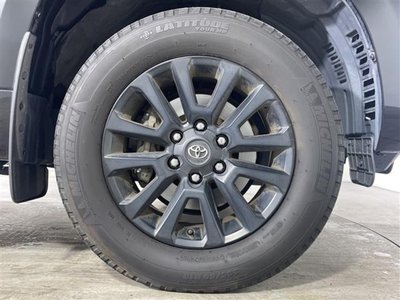 2023 Toyota LAND CRUISER PRADO — миниатюра 43