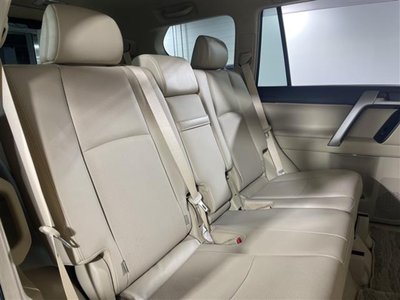 2023 Toyota LAND CRUISER PRADO — миниатюра 30