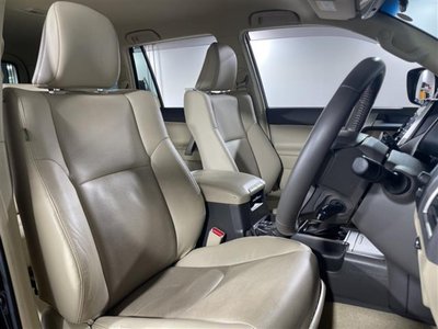 2023 Toyota LAND CRUISER PRADO — миниатюра 28