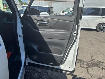 2025 Toyota ALPHARD 缩略图 26