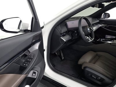2025 BMW I5 — фото 10