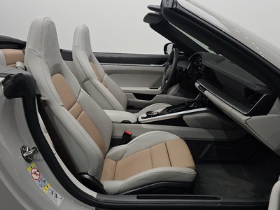 PORSCHE 911 - 10