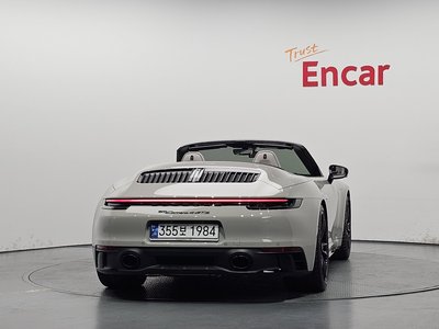 PORSCHE 911 - 4