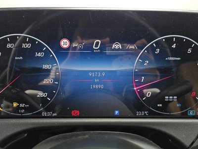 MERCEDES-BENZ E-CLASS - 8