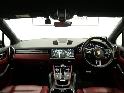 PORSCHE CAYENNE - 3