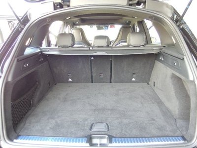 MERCEDES-BENZ GLC AMG - 10