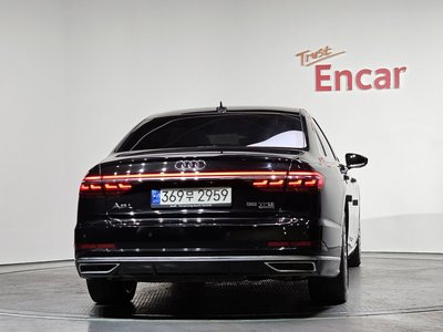 AUDI A8 - 4