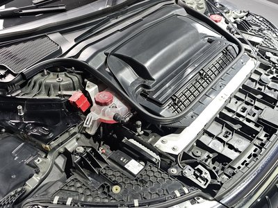 MERCEDES-BENZ EQS - 7