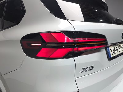2024 BMW X5 缩略图 11