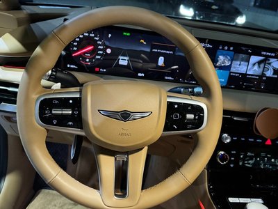 GENESIS G80 (RG3) - 10