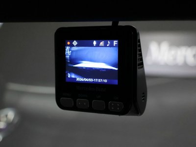 MERCEDES-BENZ E-CLASS - 3