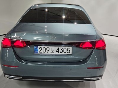 MERCEDES-BENZ E-CLASS - 4