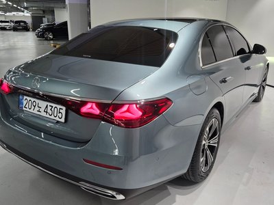 MERCEDES-BENZ E-CLASS - 3