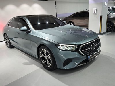 MERCEDES-BENZ E-CLASS - 5