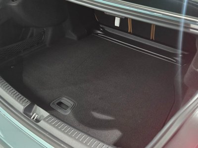 MERCEDES-BENZ E-CLASS - 10