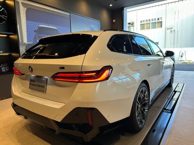 BMW 5 SERIES TOURING - 4