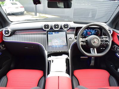 2026 Mercedes-BENZ GLC photo 4