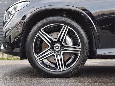 2026 Mercedes-BENZ GLC photo 2