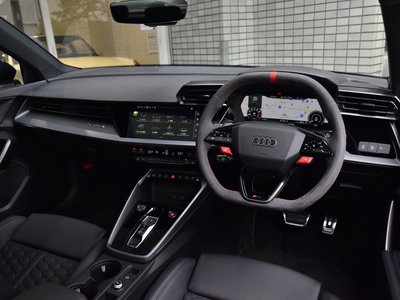 2025 AUDI RS3 SPORTBACK — фото 3