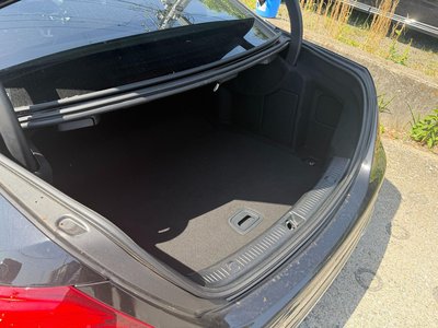 MERCEDES-BENZ E-CLASS - 8