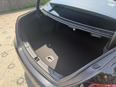 MERCEDES-BENZ E-CLASS - 7