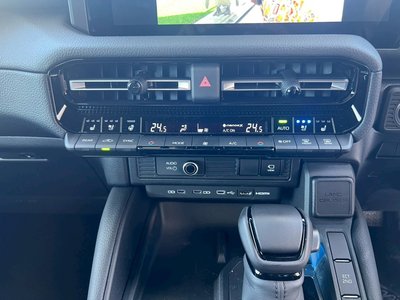 صورة مصغرة 18 لـ 2026 Toyota LAND CRUISER 250