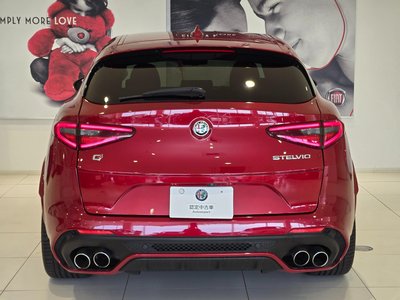 2019 ALFA Romeo STELVIO photo 7