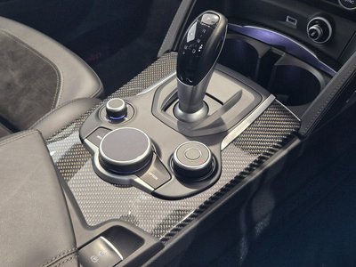 2019 ALFA Romeo STELVIO 缩略图 25