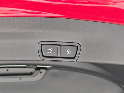 2019 ALFA Romeo STELVIO 缩略图 30