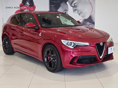 2019 ALFA Romeo STELVIO photo 3