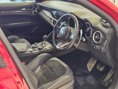 2019 ALFA Romeo STELVIO 缩略图 15