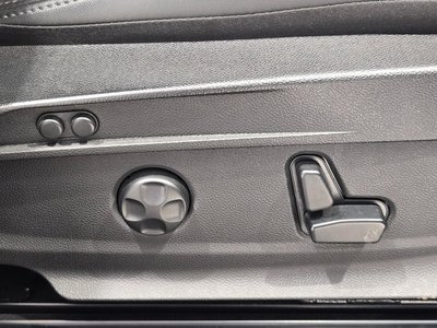 2019 ALFA Romeo STELVIO 缩略图 17