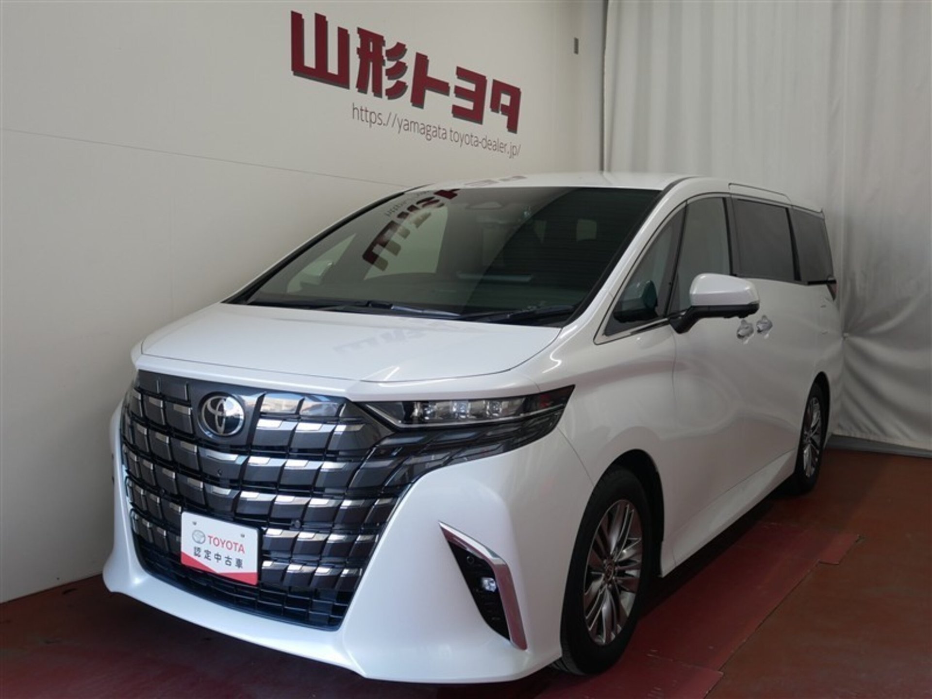 TOYOTA ALPHARD - View 1