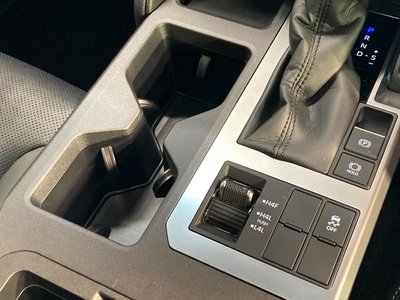 2025 Toyota LAND CRUISER 250 缩略图 49