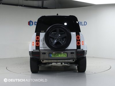 LAND ROVER DEFENDER - 3