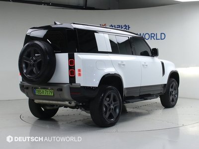 LAND ROVER DEFENDER - 5