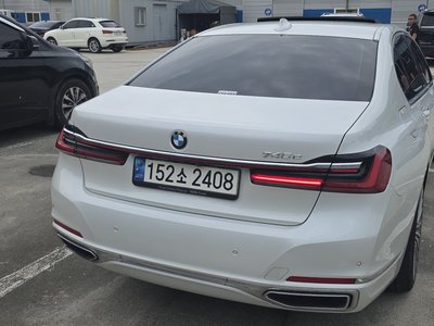 2021 BMW 7 SERIES 照片 2