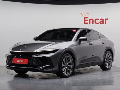 TOYOTA CROWN CROSSOVER