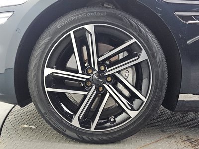 GENESIS G80 (RG3) - 6