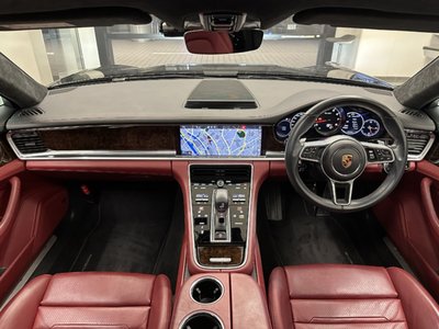 PORSCHE PANAMERA - 9