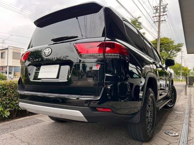 صورة مصغرة 21 لـ 2022 Toyota LAND CRUISER 300