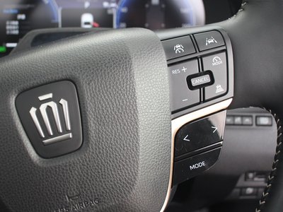 TOYOTA CROWN SPORT - 9