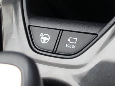 TOYOTA CROWN SPORT - 8