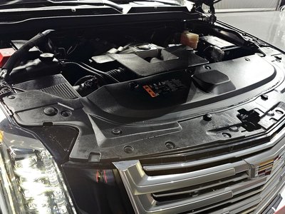 CADILLAC ESCALADE - 7