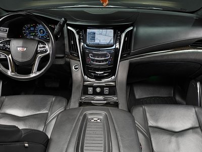 CADILLAC ESCALADE - 5