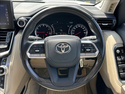 2023 Toyota LAND CRUISER 300 — фото 2