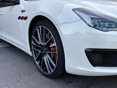 صورة 3 لـ 2022 Maserati QUATTROPORTE