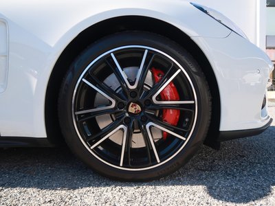 PORSCHE PANAMERA - 10