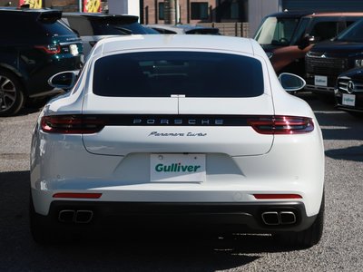 PORSCHE PANAMERA - 7