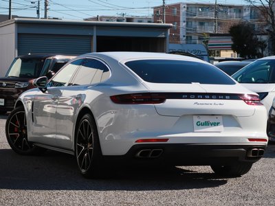 PORSCHE PANAMERA - 5
